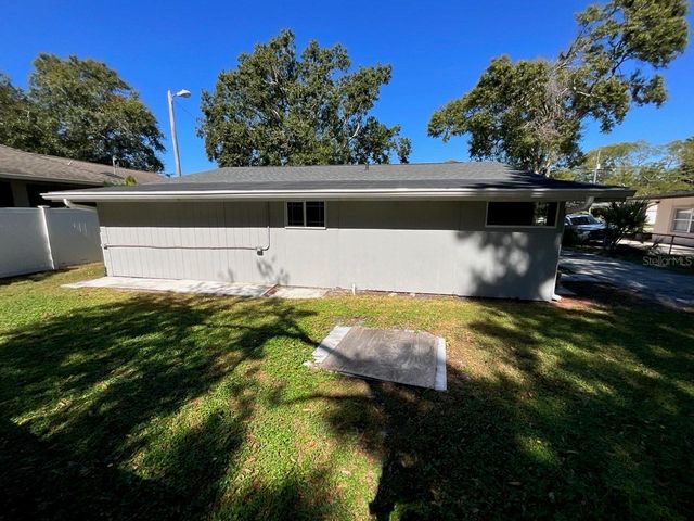 9004 W CLUSTER AVENUE, Tampa, FL 33615