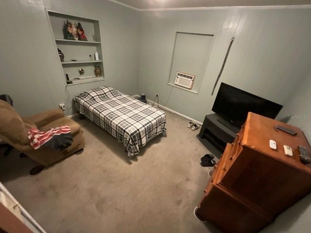 9004 W CLUSTER AVENUE, Tampa, FL 33615