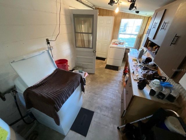 9004 W CLUSTER AVENUE, Tampa, FL 33615