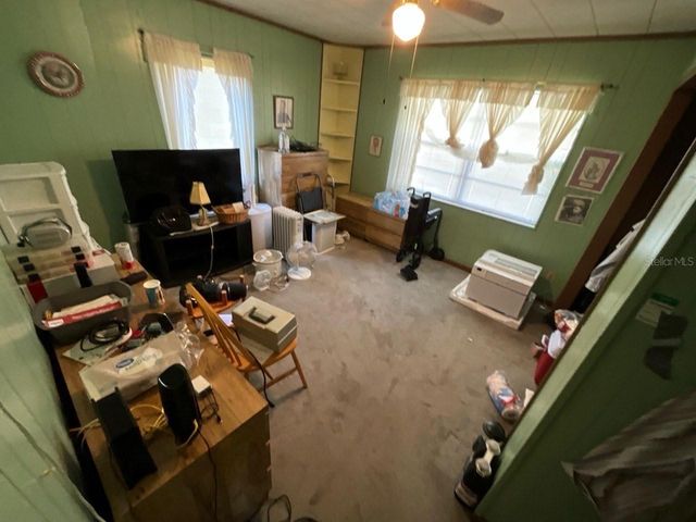 9004 W CLUSTER AVENUE, Tampa, FL 33615