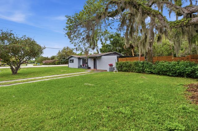 2529 Rainbow Drive, Fort Pierce, FL 34981