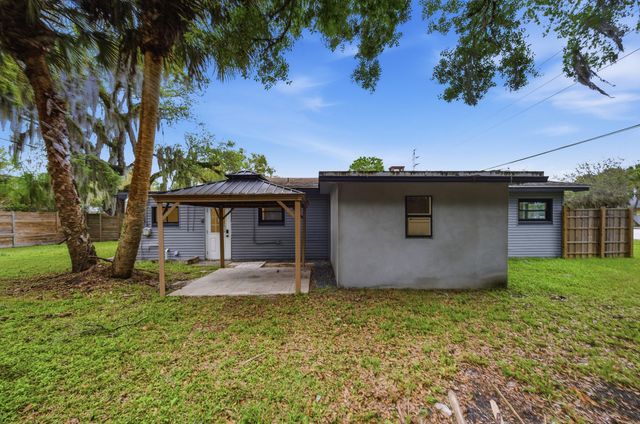 2529 Rainbow Drive, Fort Pierce, FL 34981