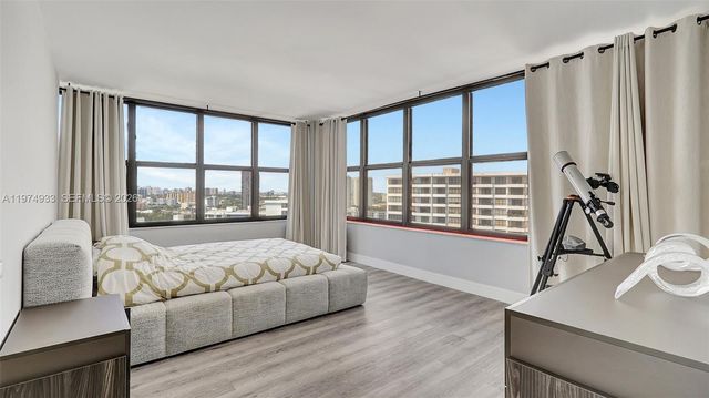 2500 Parkview Dr 1914, Hallandale Beach, FL 33009