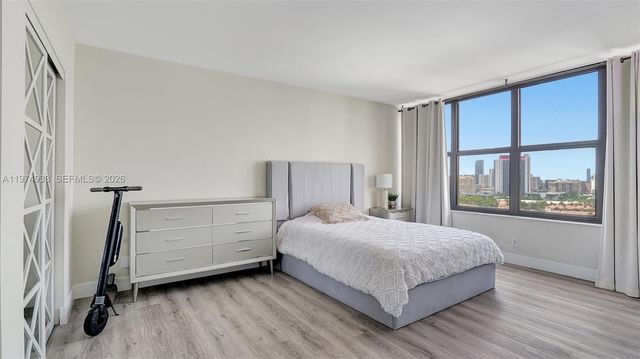 2500 Parkview Dr 1914, Hallandale Beach, FL 33009