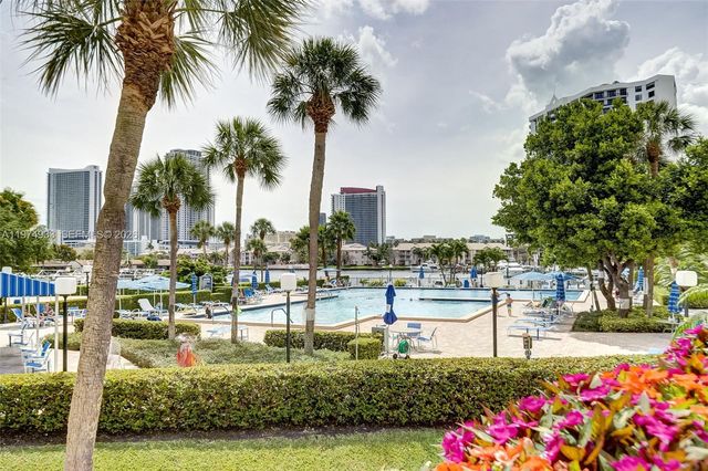 2500 Parkview Dr 1914, Hallandale Beach, FL 33009