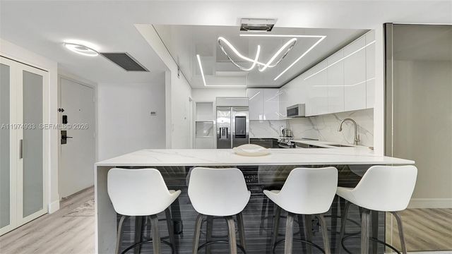 2500 Parkview Dr 1914, Hallandale Beach, FL 33009