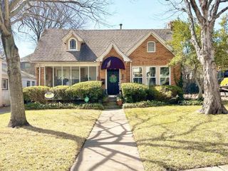 7124 Casa Loma Avenue, Dallas, TX 75214
