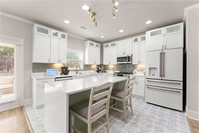 6667 Rivergreen Road, Flowery Branch, GA 30542