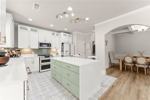 6667 Rivergreen Road, Flowery Branch, GA 30542