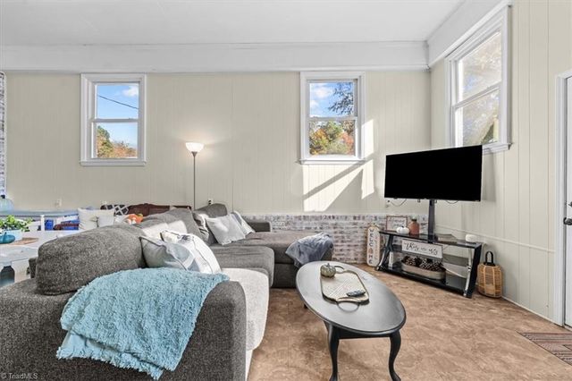 612 Reeder Road, Seagrove, NC 27341