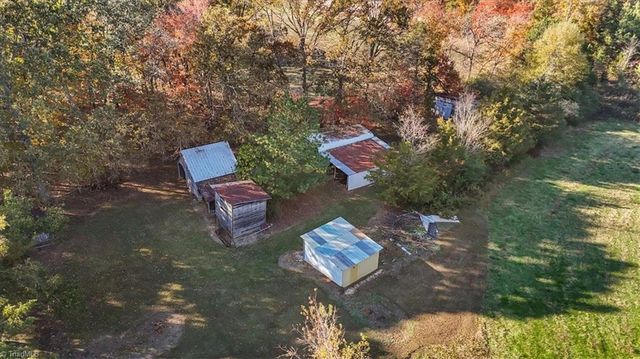 612 Reeder Road, Seagrove, NC 27341