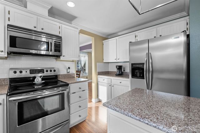 24213 41st Avenue E, Spanaway, WA 98387