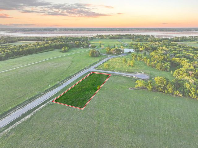 210 Diamond Point, Dodd City, TX 75438