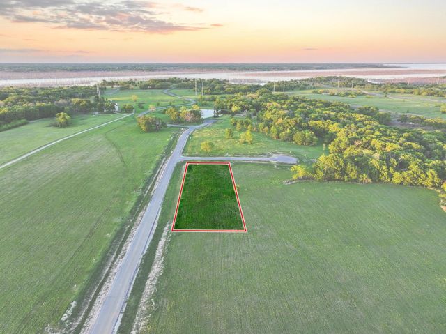 210 Diamond Point, Dodd City, TX 75438