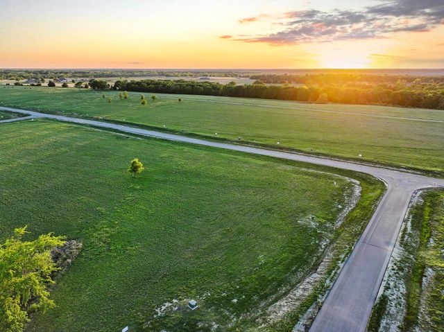 210 Diamond Point, Dodd City, TX 75438