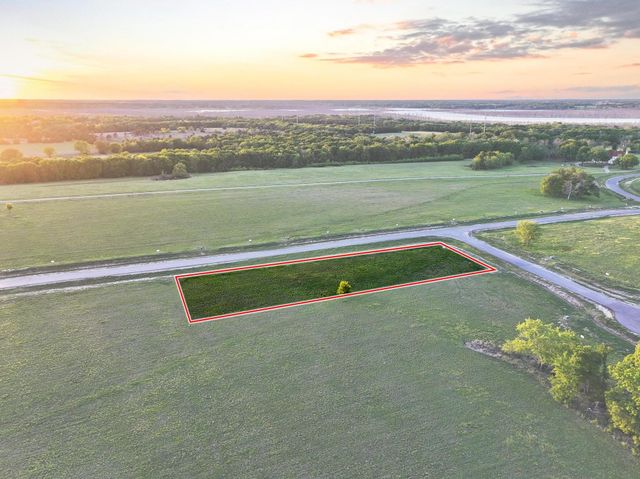 210 Diamond Point, Dodd City, TX 75438