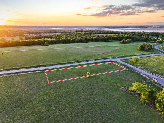 210 Diamond Point, Dodd City, TX 75438