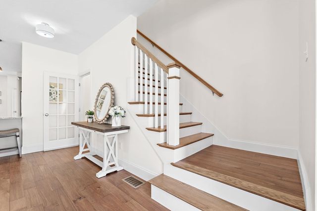 13 Cleary Cir 13, Norfolk, MA 02056