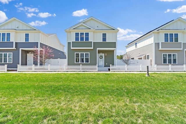 13 Cleary Cir 13, Norfolk, MA 02056