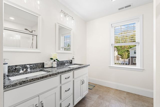 13 Cleary Cir 13, Norfolk, MA 02056