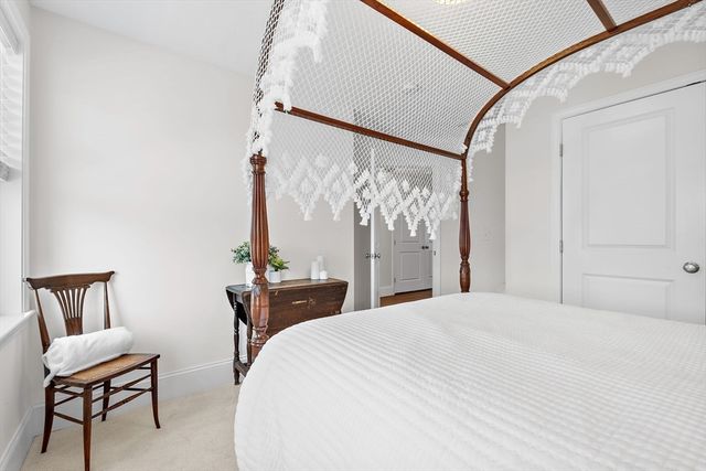 13 Cleary Cir 13, Norfolk, MA 02056