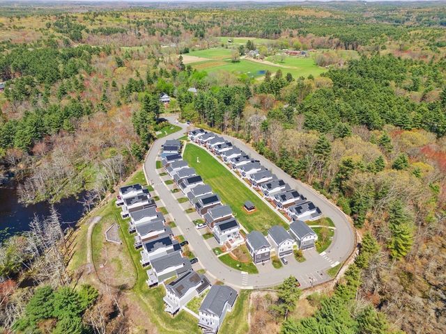 13 Cleary Cir 13, Norfolk, MA 02056