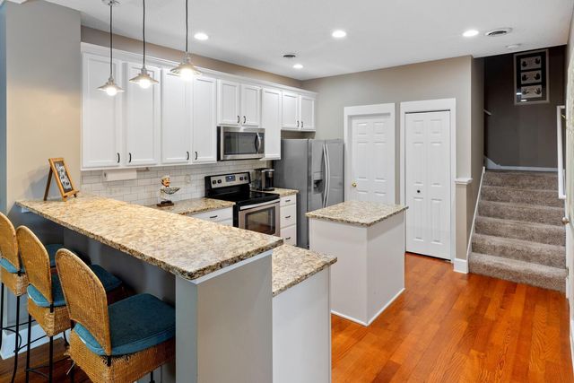 18122 69th Place N, Maple Grove, MN 55311