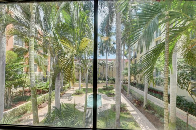 720 S Sapodilla Avenue 208, West Palm Beach, FL 33401