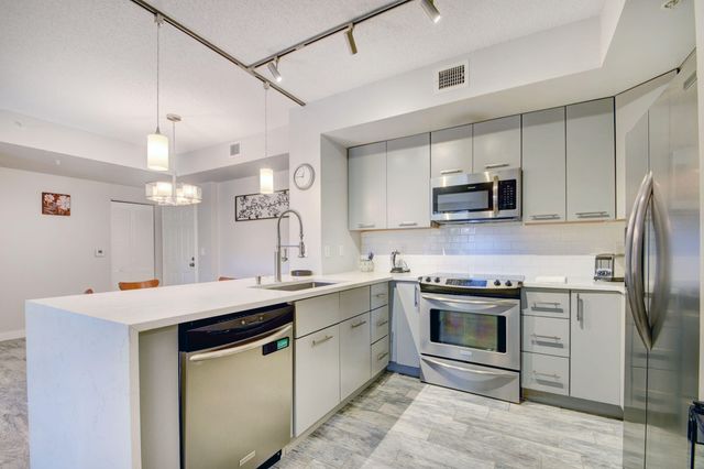 720 S Sapodilla Avenue 208, West Palm Beach, FL 33401