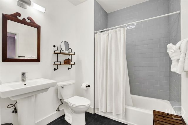 310 W Broughton Street 3002, Savannah, GA 31401