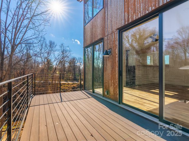 173 Houston Place, Asheville, NC 28801