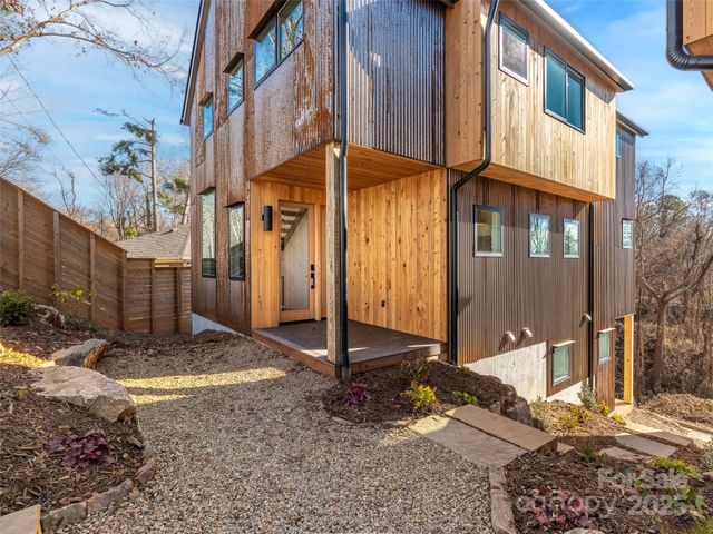 173 Houston Place, Asheville, NC 28801