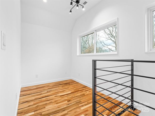 173 Houston Place, Asheville, NC 28801