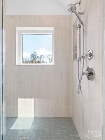 173 Houston Place, Asheville, NC 28801