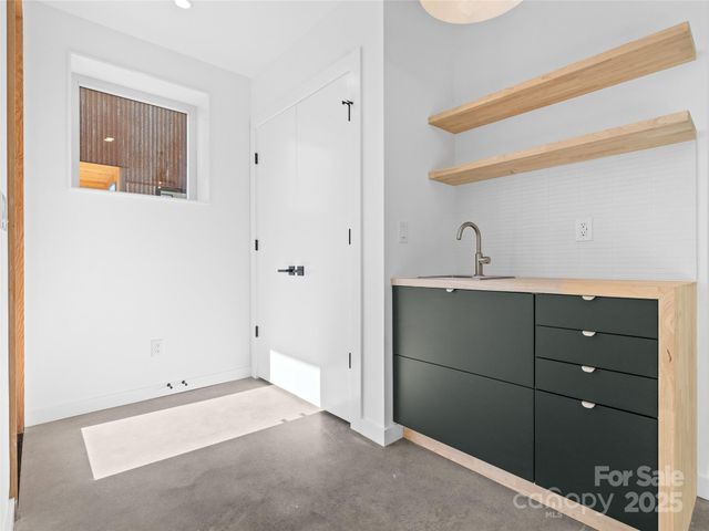 173 Houston Place, Asheville, NC 28801