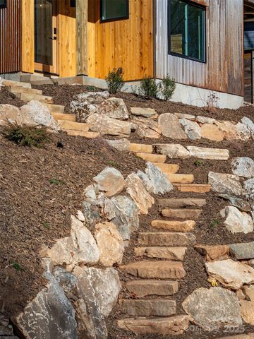 173 Houston Place, Asheville, NC 28801