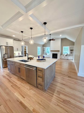 52 Luke's Way, Plaistow, NH 03865
