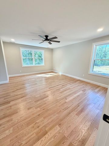 52 Luke's Way, Plaistow, NH 03865