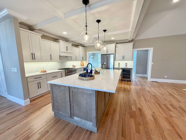 52 Luke's Way, Plaistow, NH 03865