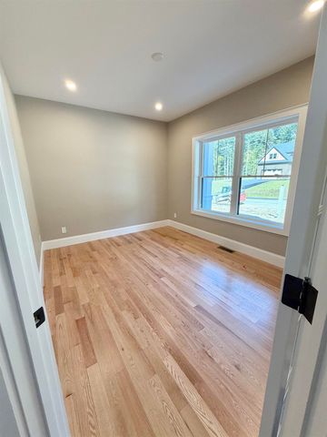 52 Luke's Way, Plaistow, NH 03865