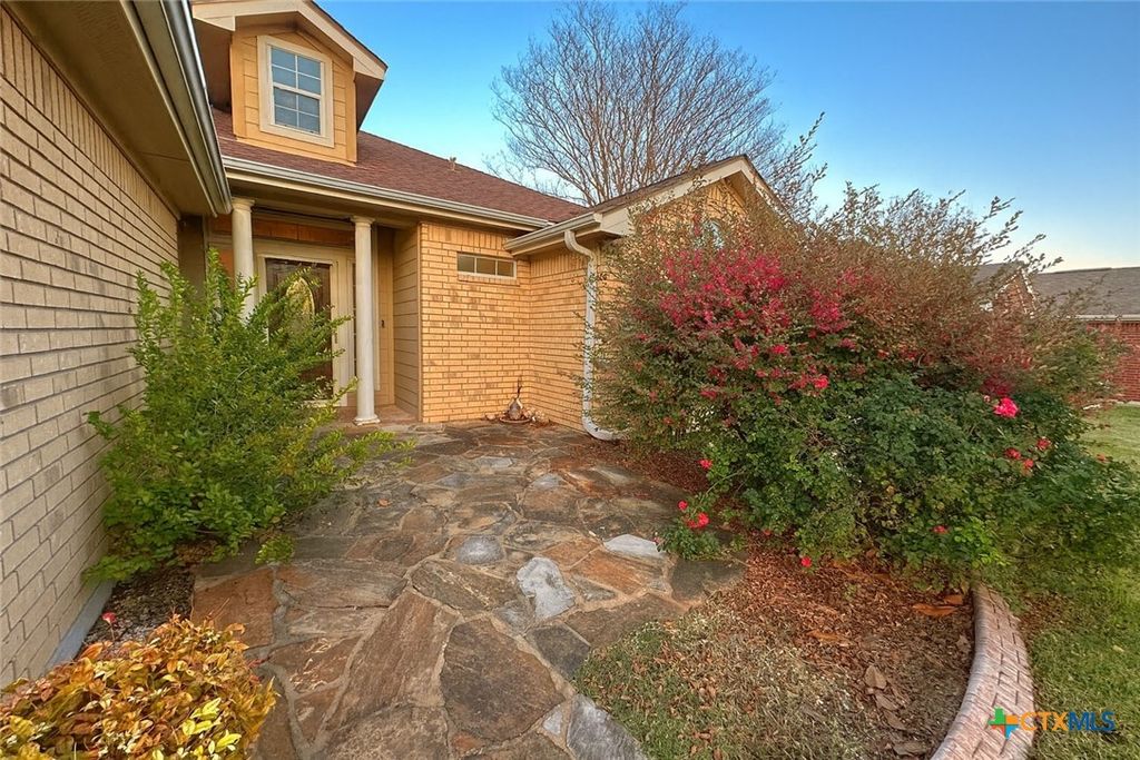 1814 Indian Camp Trail, Copperas Cove, TX 76522