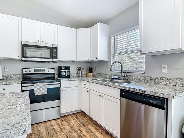 640 CHESTNUT AVENUE, Orange City, FL 32763