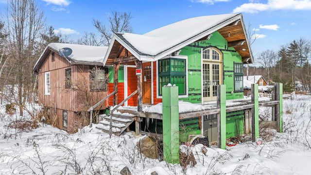 376 Rattlesnake Hill Road, Auburn, NH 03032