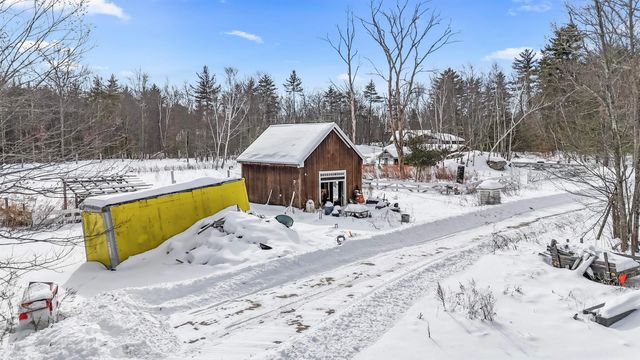 376 Rattlesnake Hill Road, Auburn, NH 03032