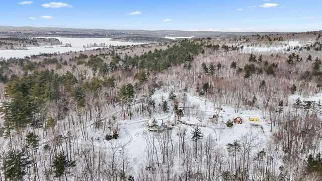 376 Rattlesnake Hill Road, Auburn, NH 03032