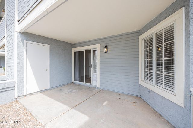 2910 W MARCONI Avenue 117, Phoenix, AZ 85053