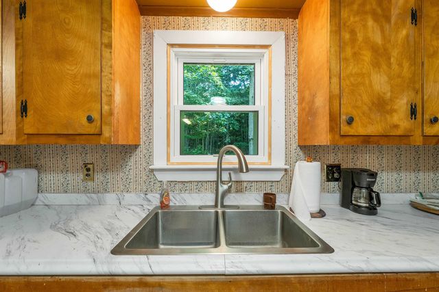 10 Masquanipi Drive, Antrim, NH 03440