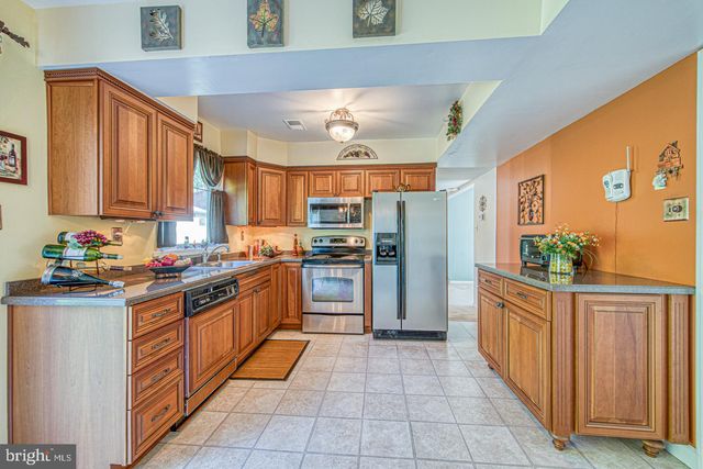 203 HAZEL RIDGE DR, Wilmington, DE 19810