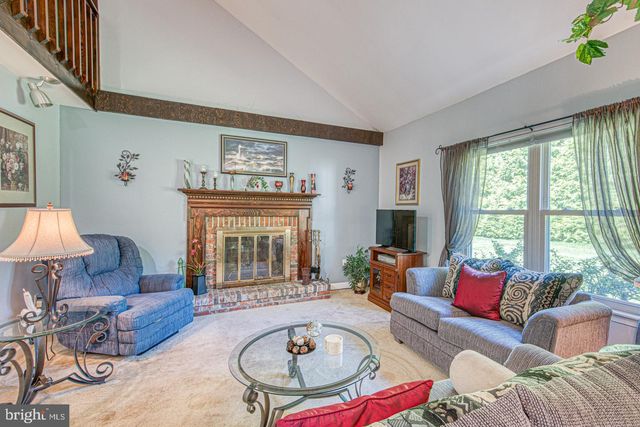 203 HAZEL RIDGE DR, Wilmington, DE 19810
