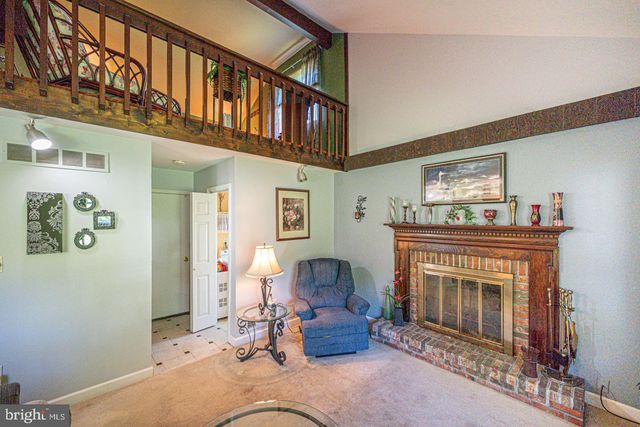 203 HAZEL RIDGE DR, Wilmington, DE 19810